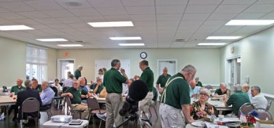Breakfast is available before the meeting.